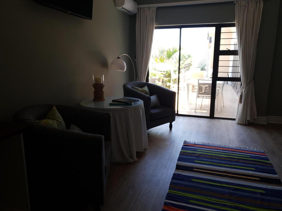 Fairway Guest House เดอร์บัน ภายนอก รูปภาพ