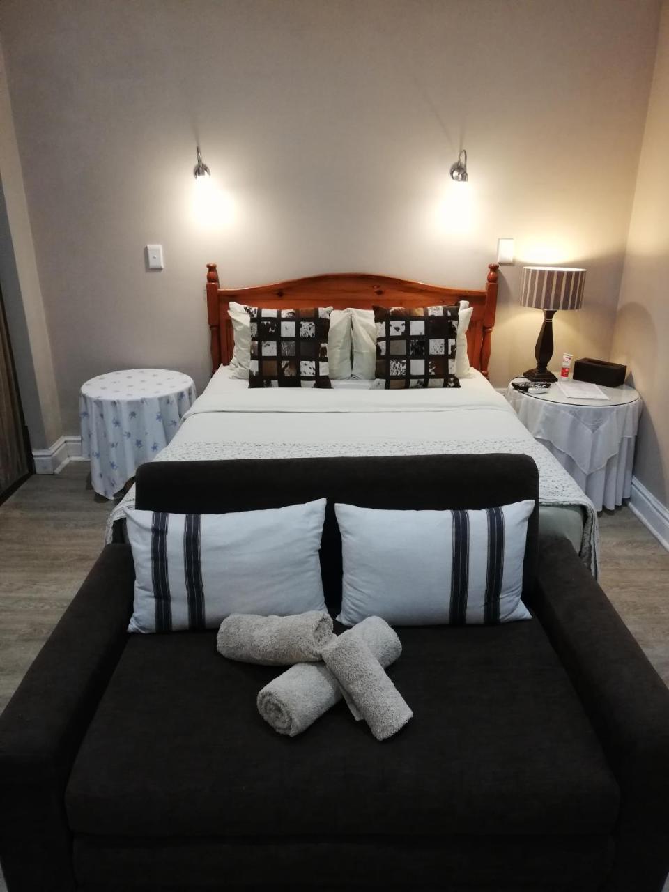 Fairway Guest House เดอร์บัน ภายนอก รูปภาพ